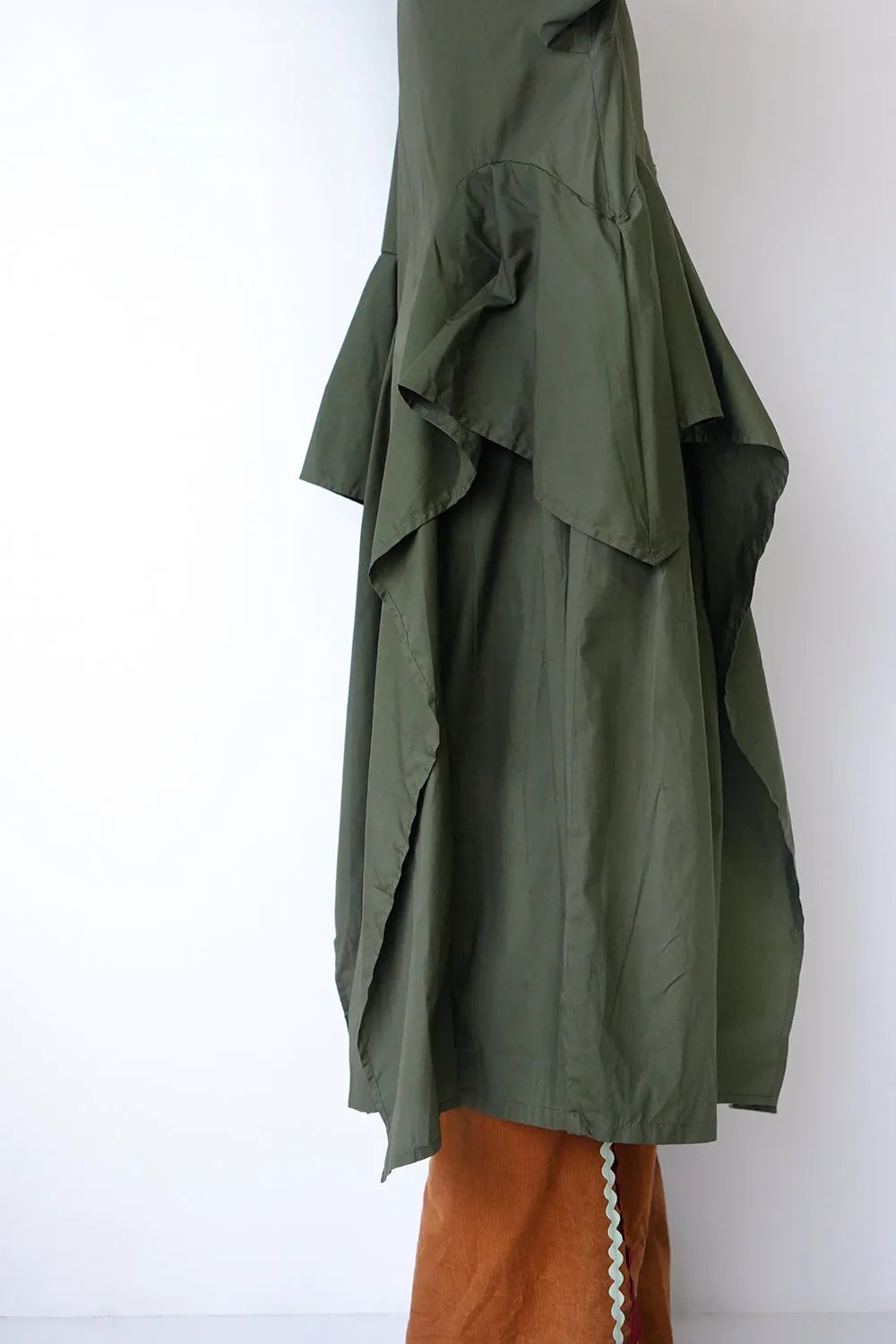 フリルレイヤードシャツワンピース