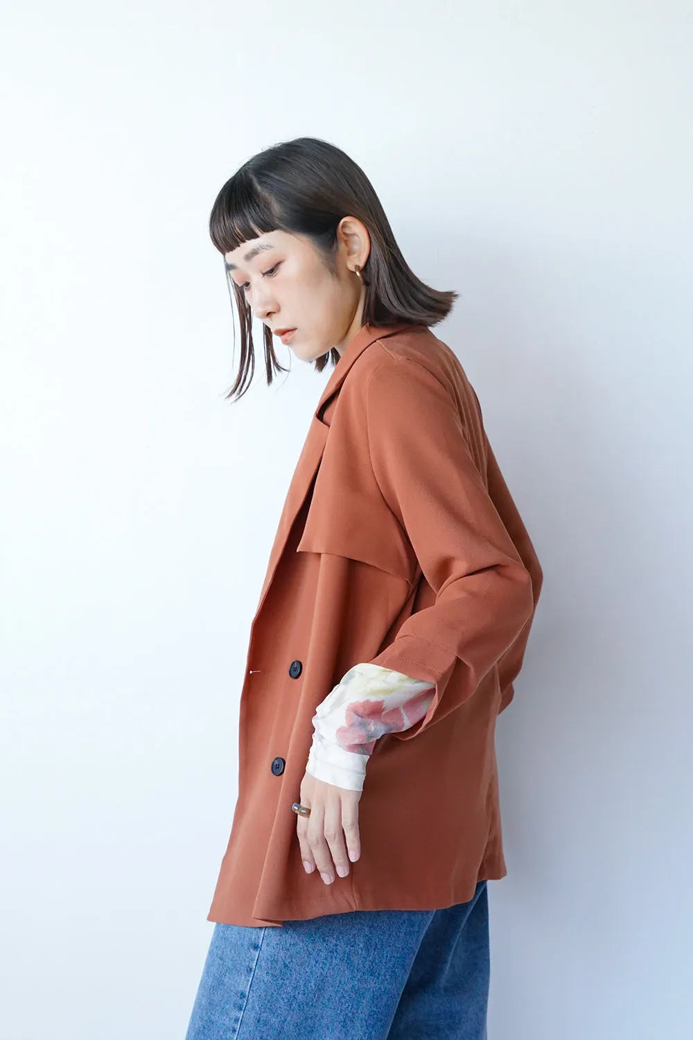 袖タックダブルジャケット