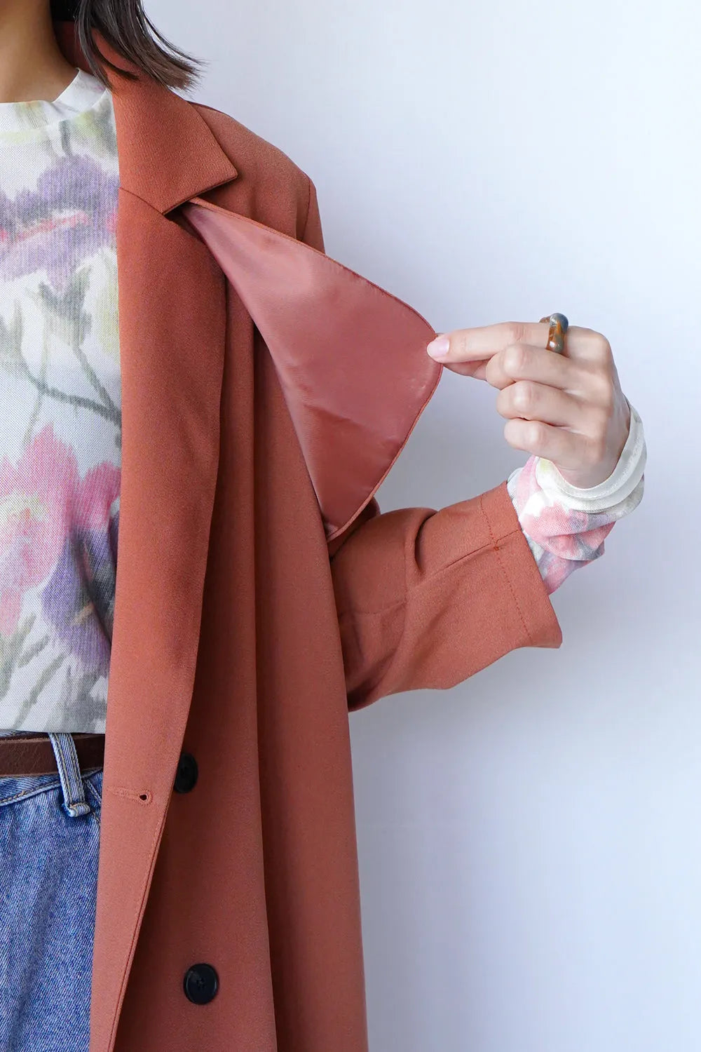 袖タックダブルジャケット