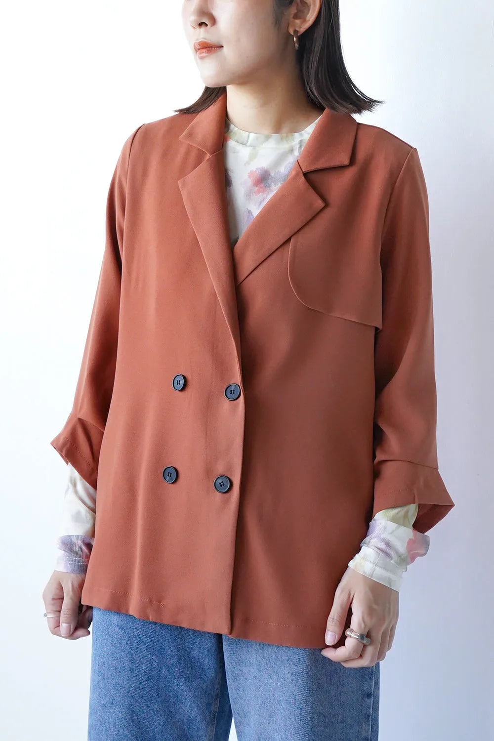 袖タックダブルジャケット