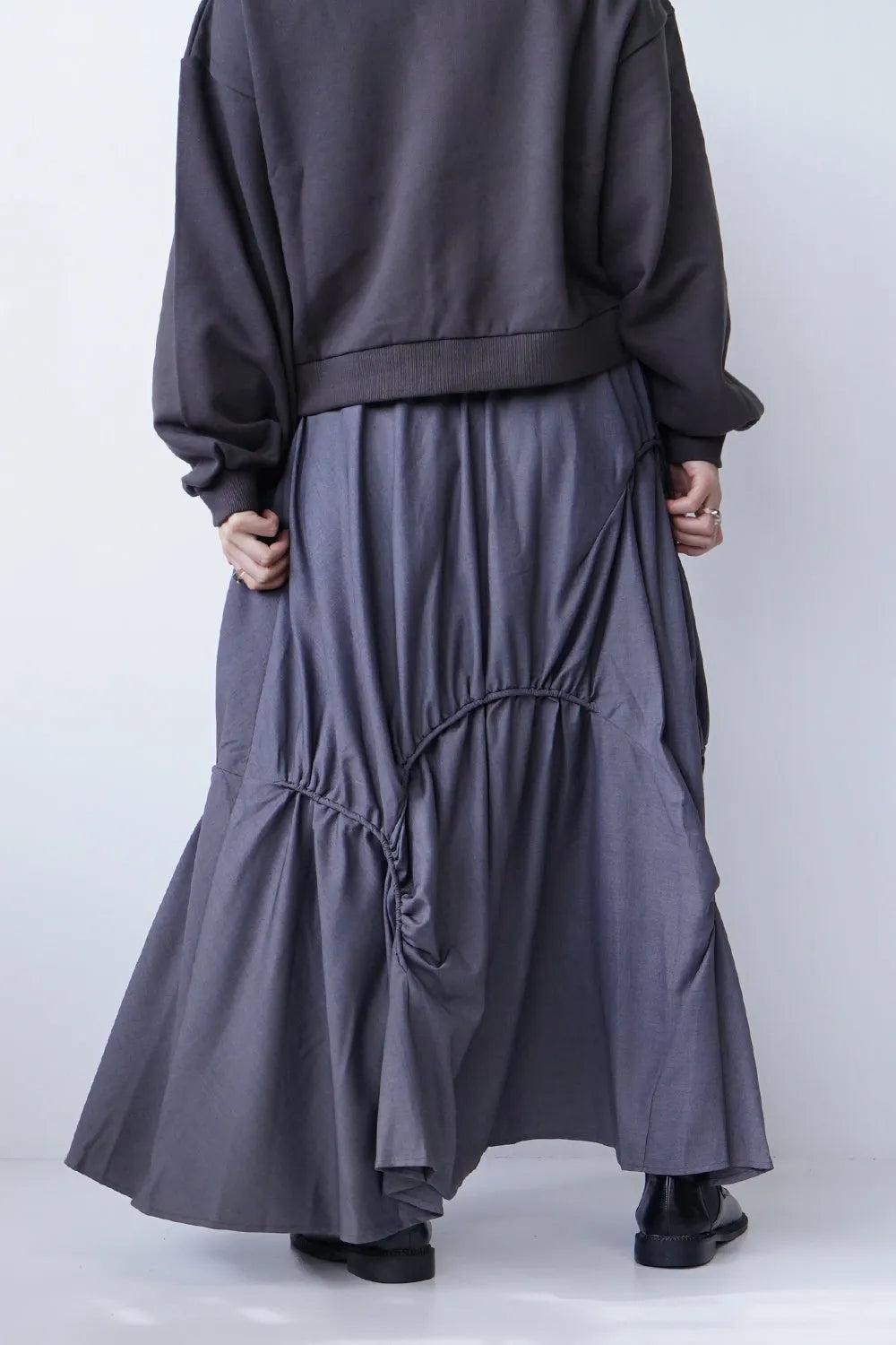 アンバランスドロストデザインロングスカート