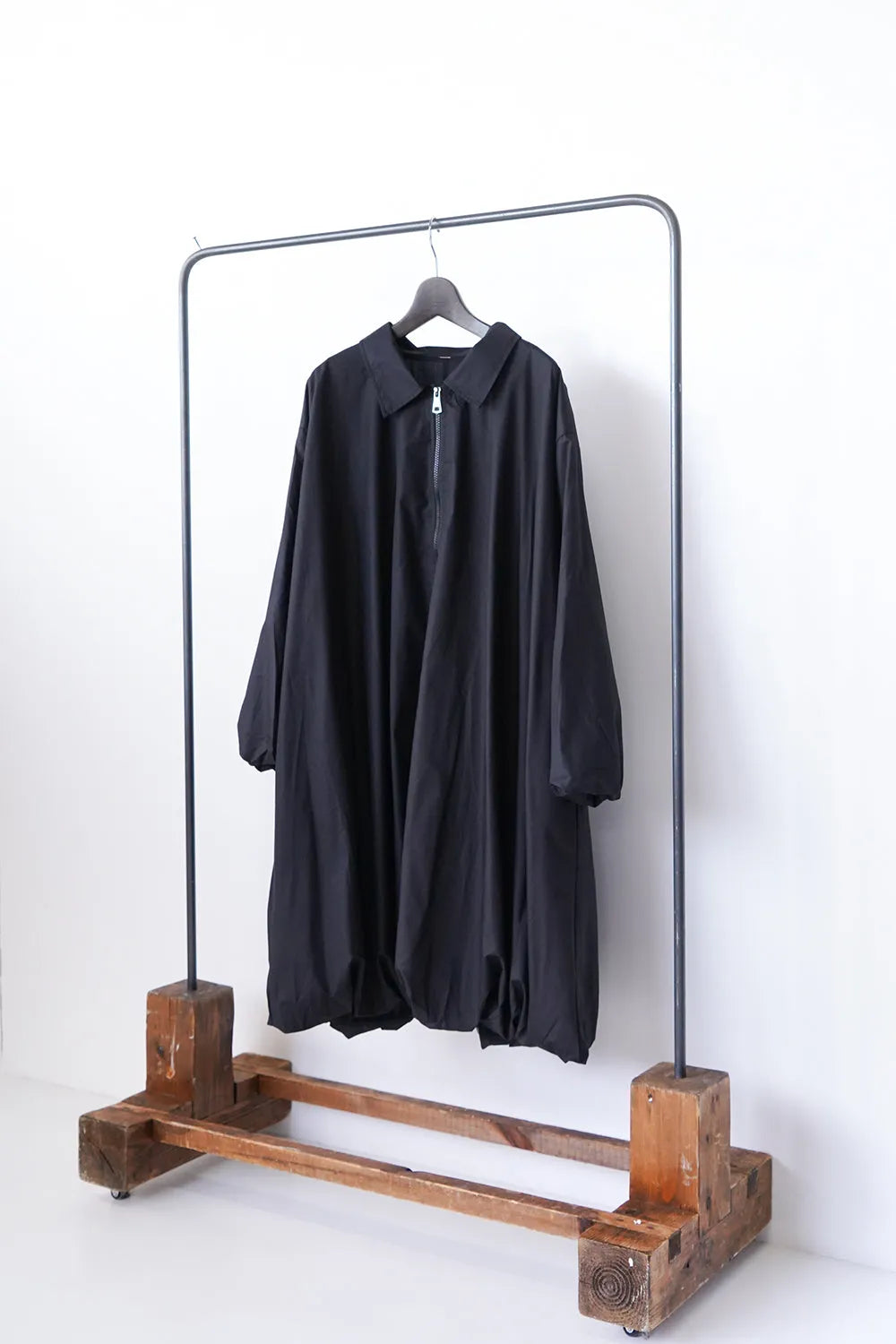 ジッパーバルーンワンピース