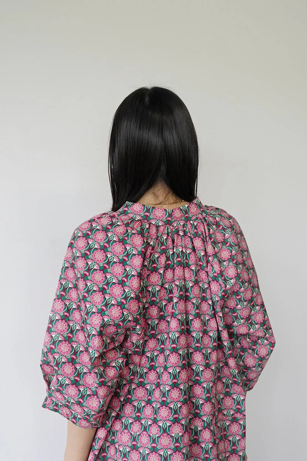 ボタニカル花柄スキッパーワンピース