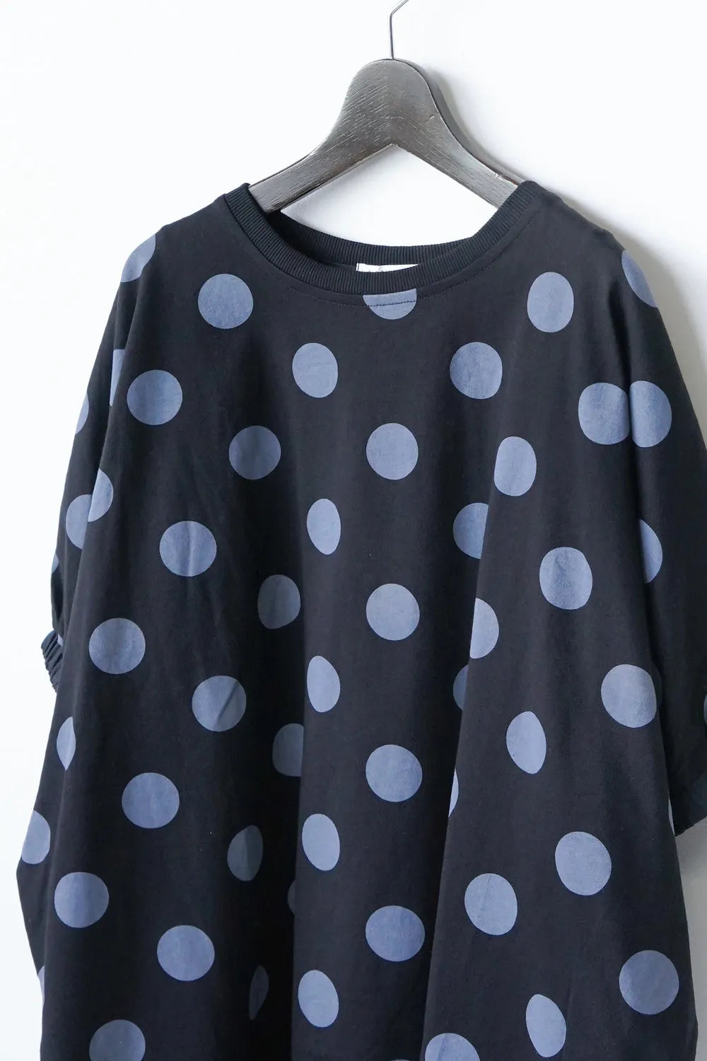 ドットプリントドルマン丸型カットソー