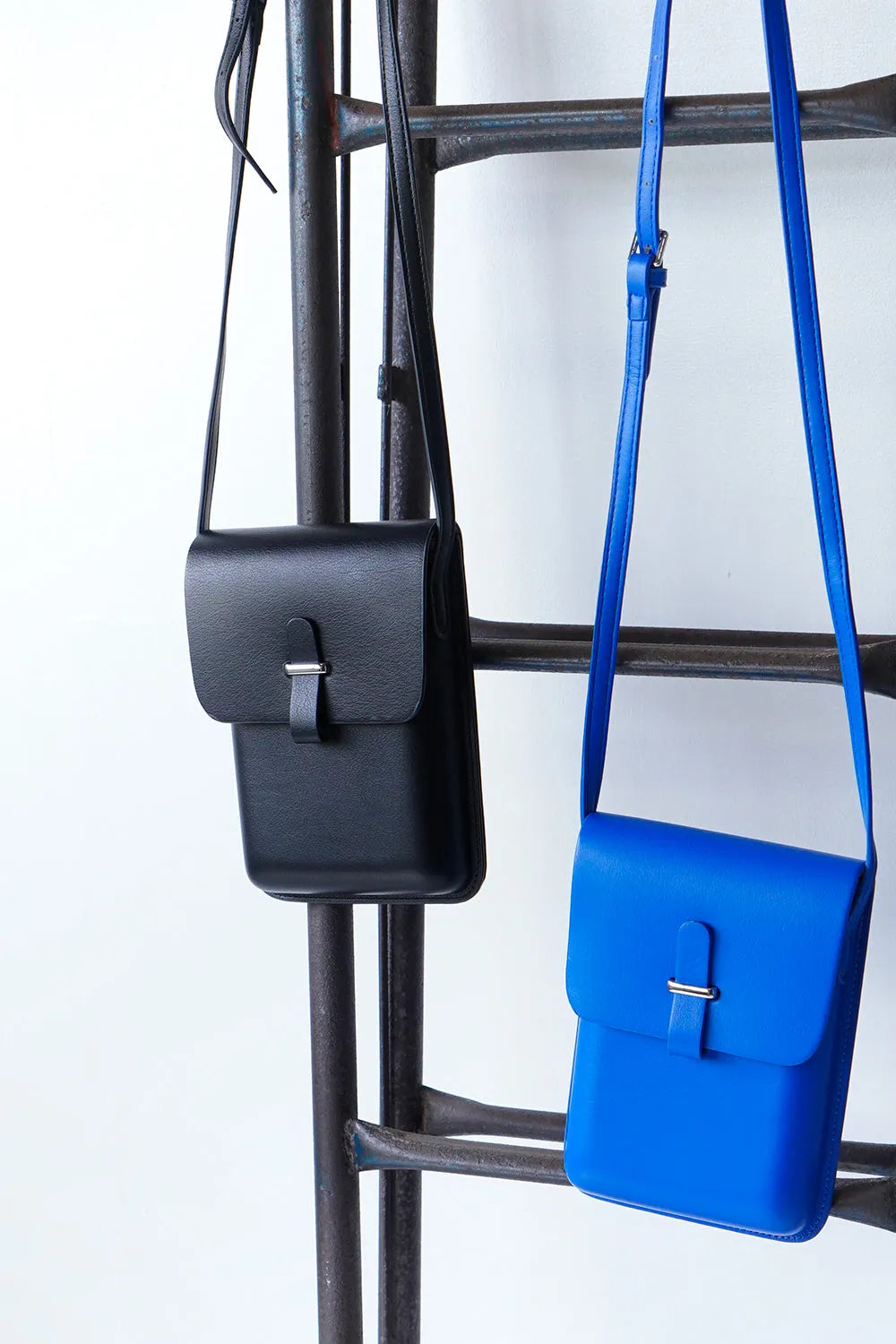 ミニスクエアサコッシュ