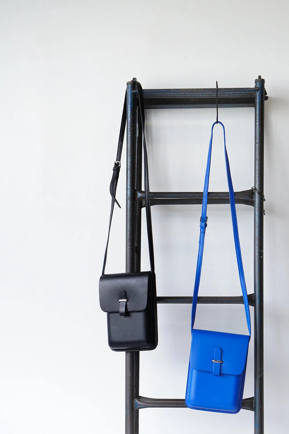 ミニスクエアサコッシュ