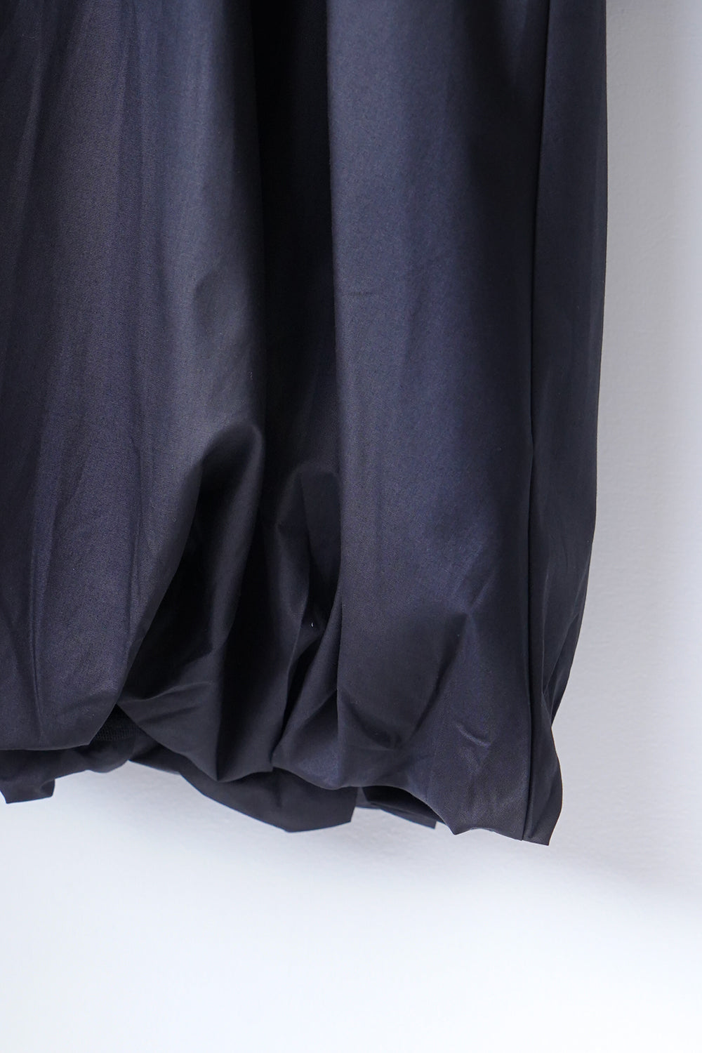 bibiy. セレナバルーンワンピース ジッパーバルーンワンピース – LILA & CITTA ONLINE SHOP