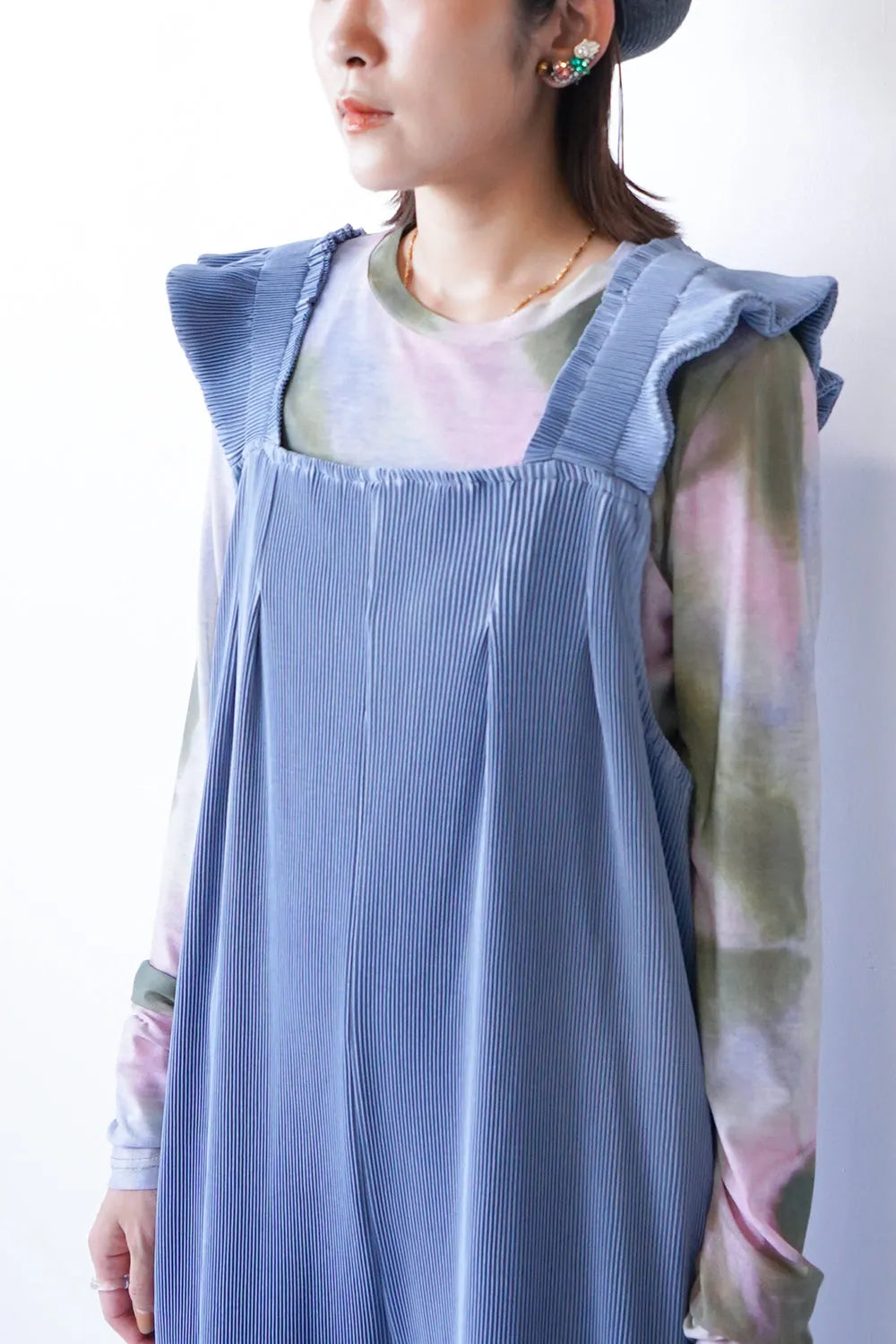 フリルショルダープリーツサロペット