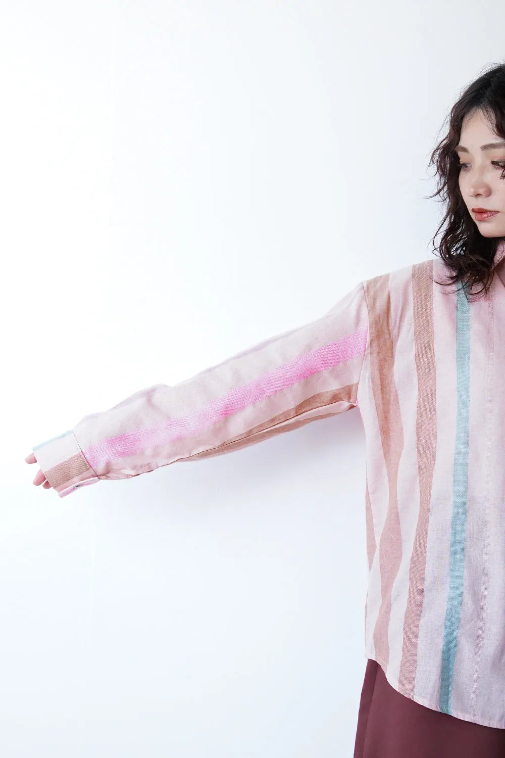 パステルストライプ柄リネンシャツ