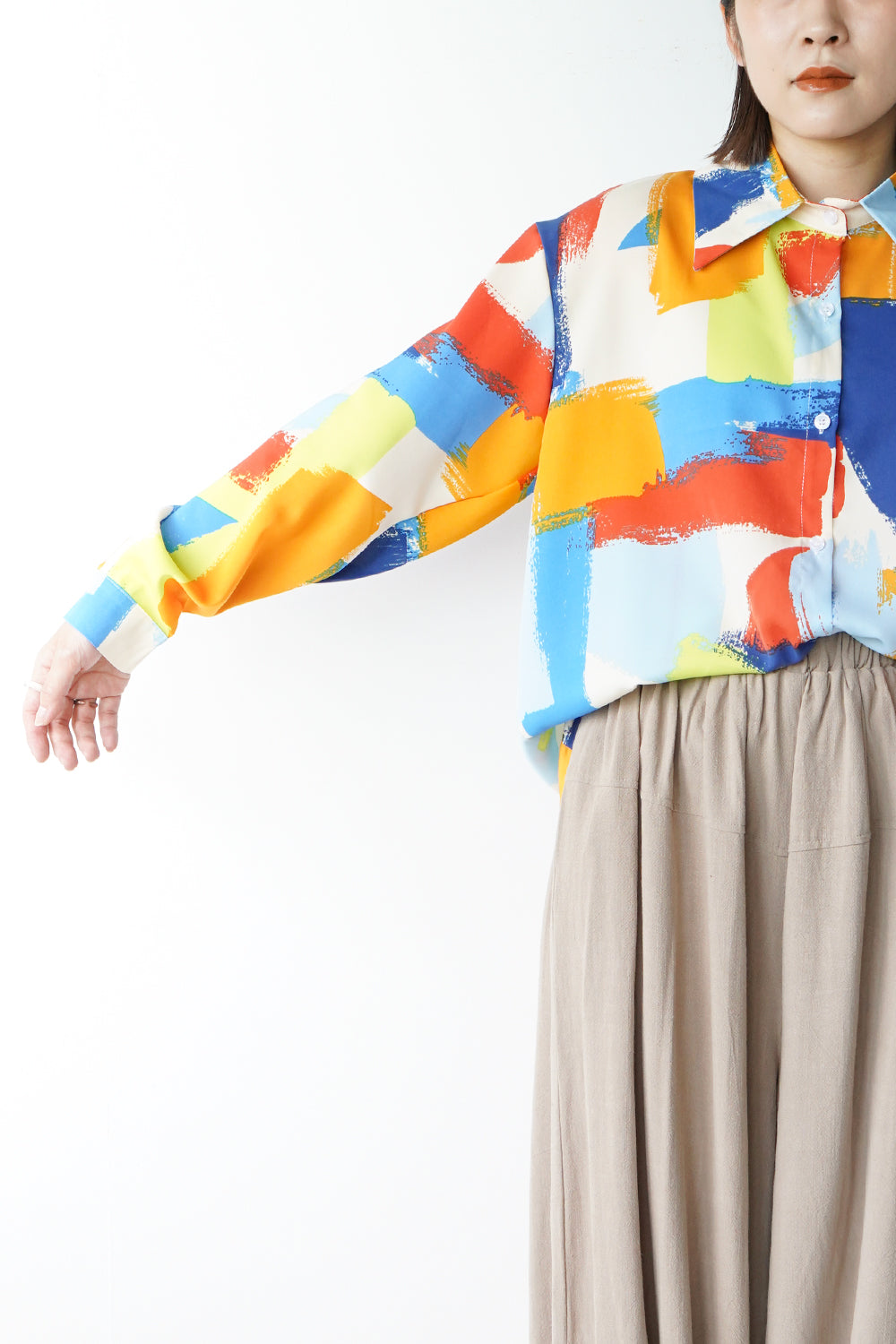 カラーペイント総柄シャツ – LILA & CITTA ONLINE SHOP