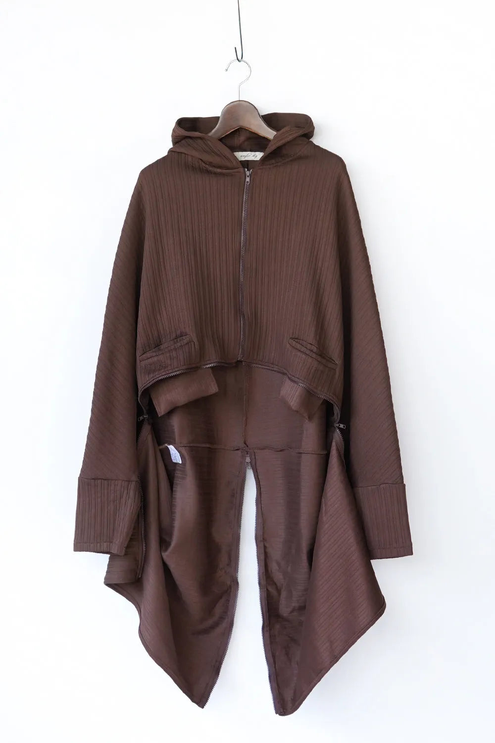 ジップデザインドルマンパーカ