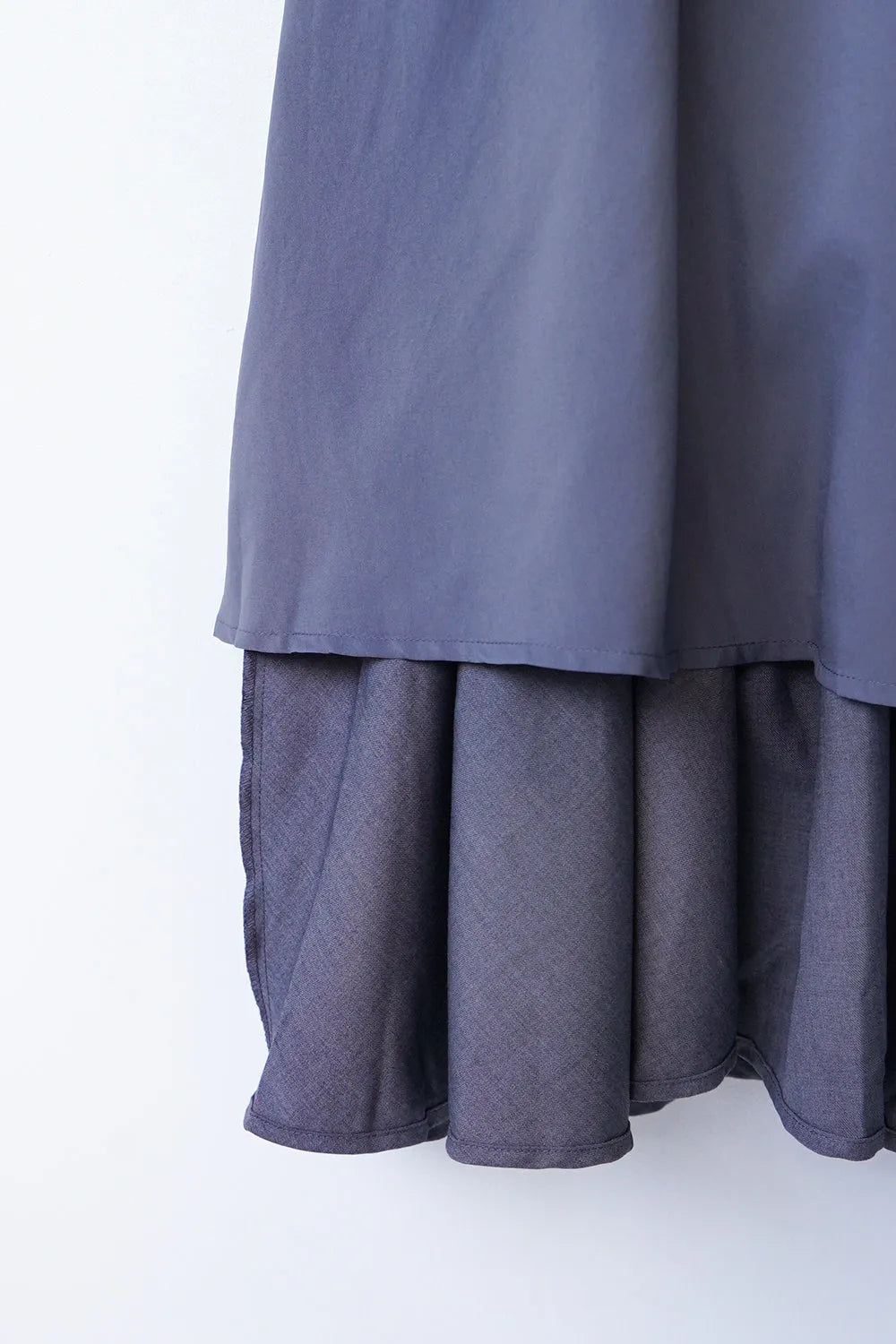 アンバランスドロストデザインロングスカート