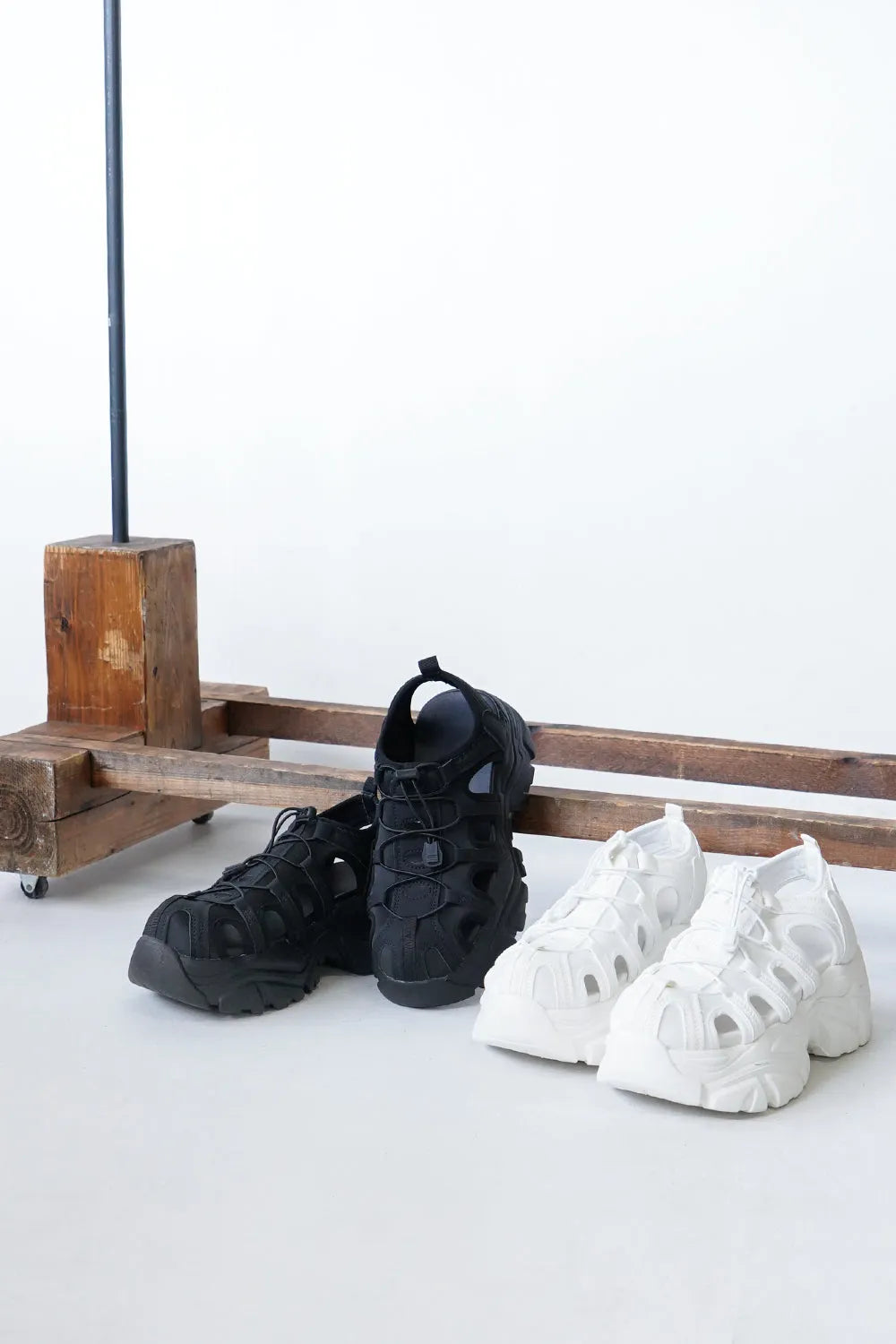 スニーカーサンダル