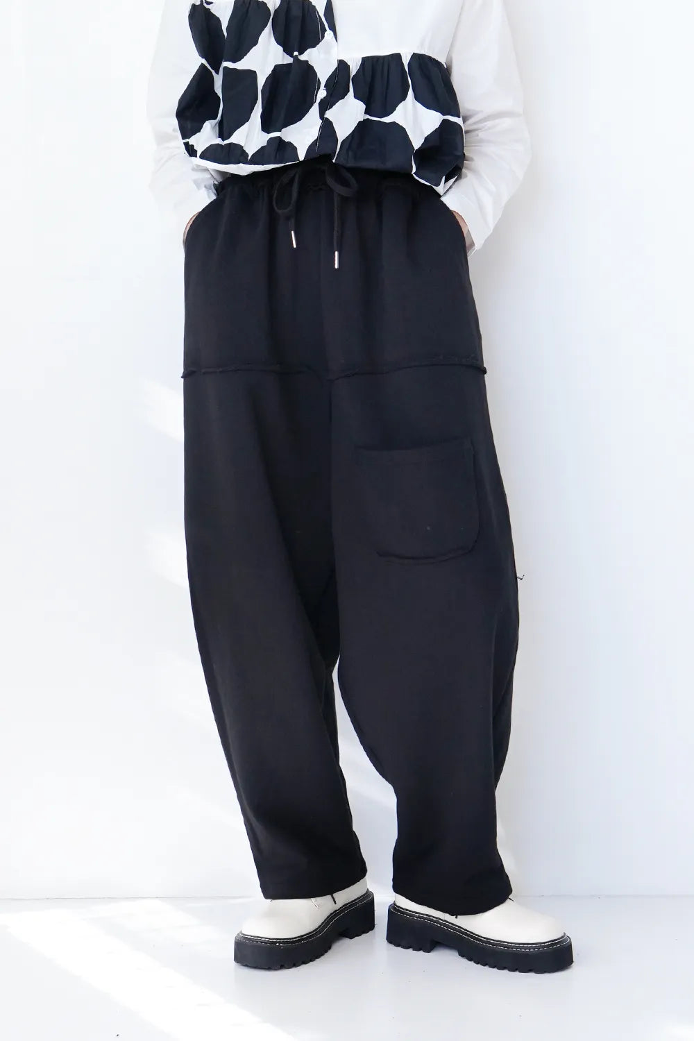 切替ミニポケットスウェットパンツ – LILA & CITTA ONLINE SHOP