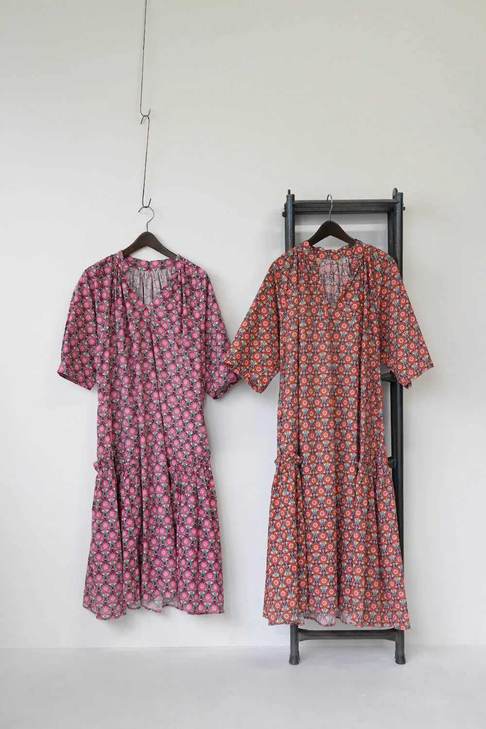 ボタニカル花柄スキッパーワンピース