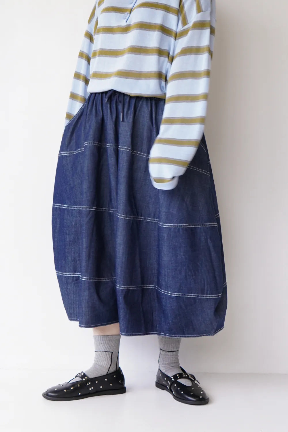 ボーダーステッチバルーンデニムパンツ