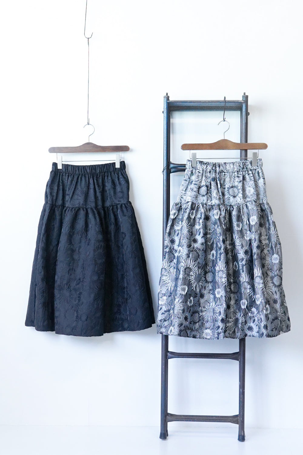 【新品・未使用】Sov.シャイニージャガード ボリュームスカート クリスマス 新品・未使用】Sov.シャイニージャガード ボリュームスカート