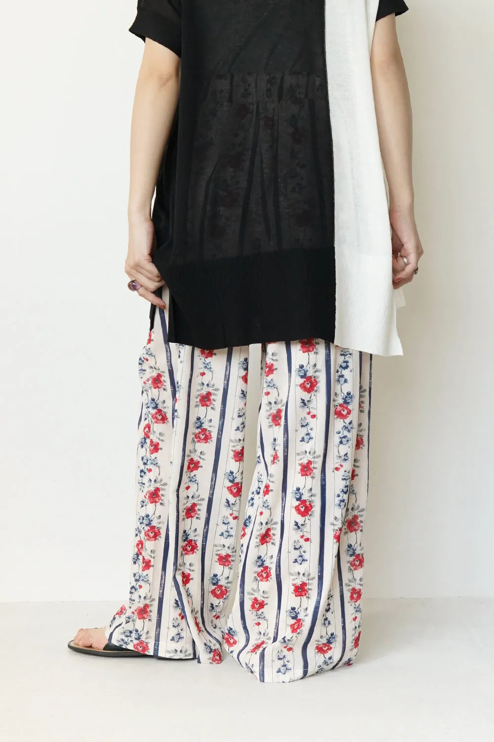 ストライプ×花柄ワイドパンツ