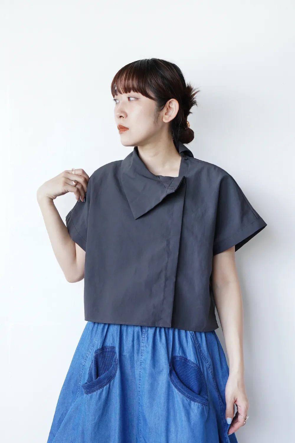 アシメカラーボックスナイロンブラウス