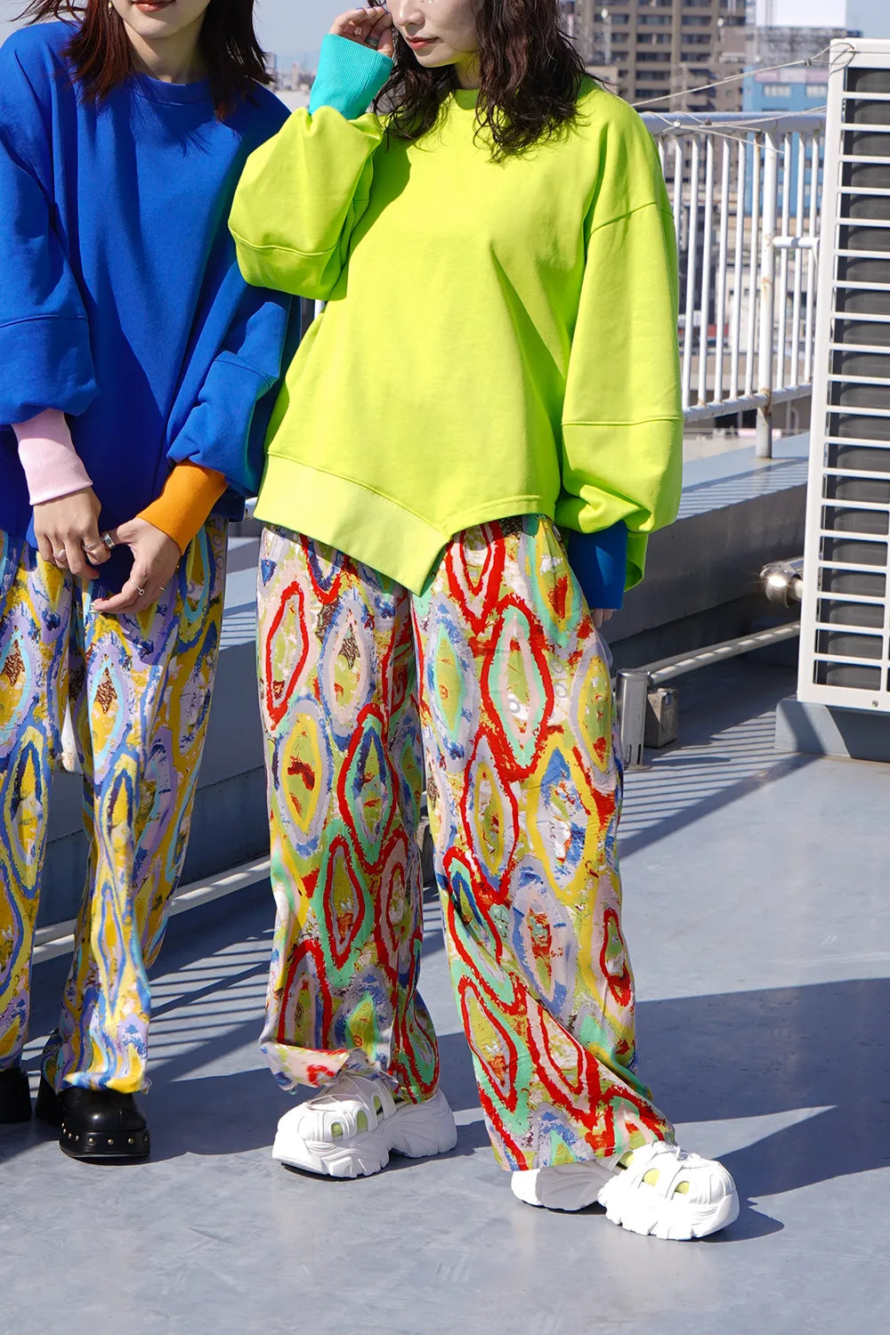 【LILA n’ citta】マーブルペイント柄イージーパンツ