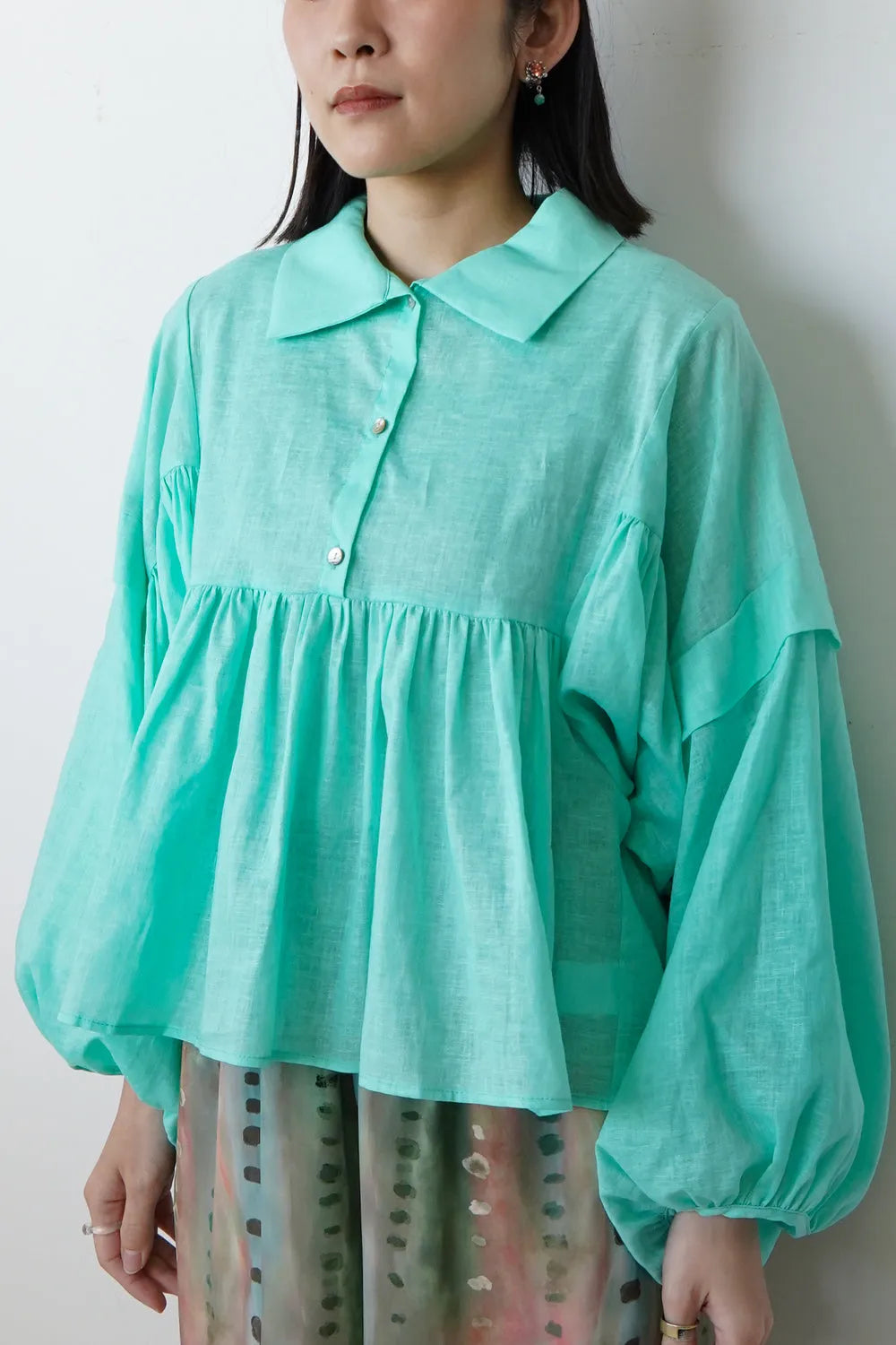 【LILA n' citta】ギャザー袖プルオーバー