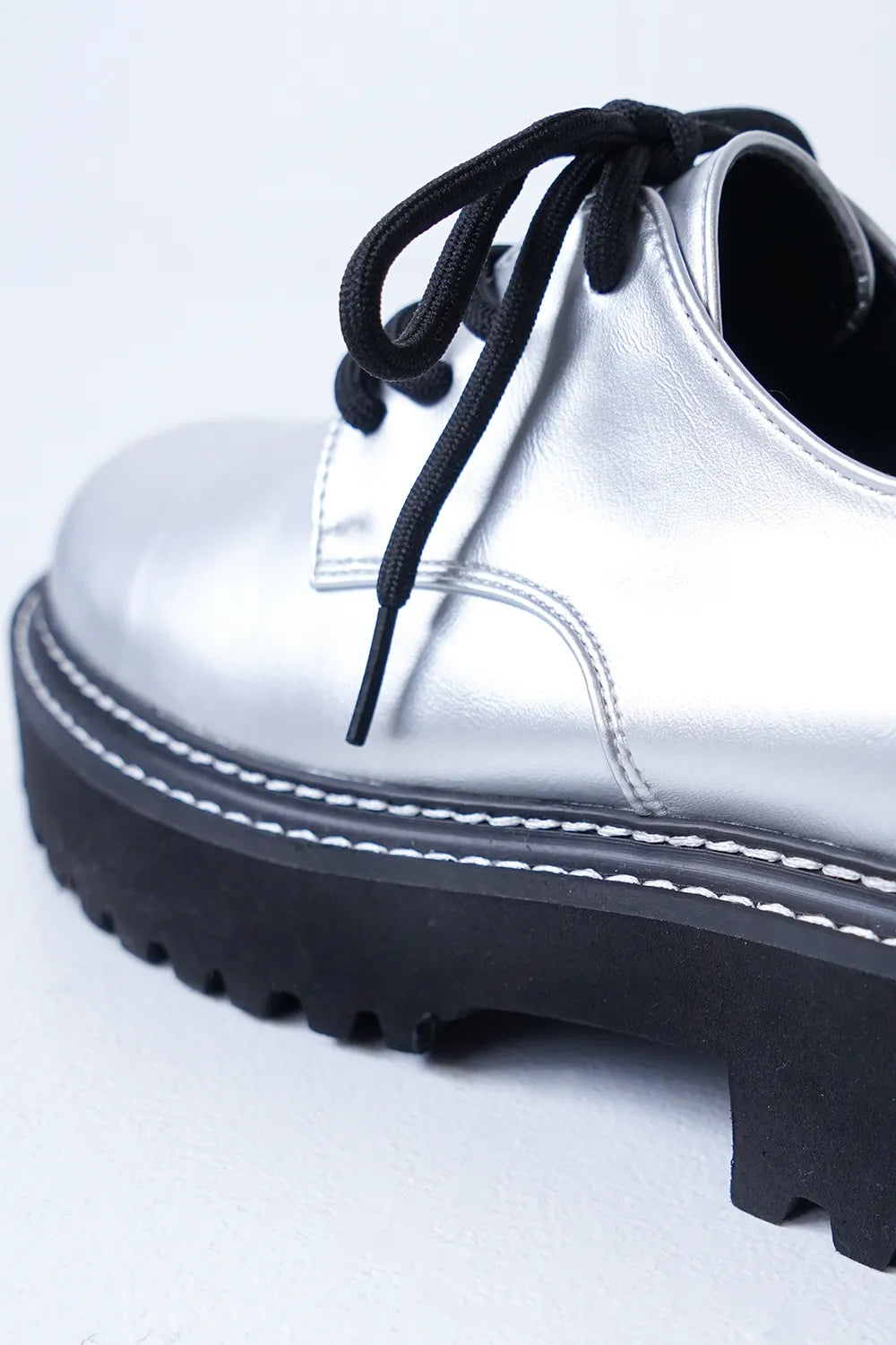 【白にゃページ①】 ホワイトステッチ厚底レースアップシューズ – LILA & CITTA ONLINE SHOP