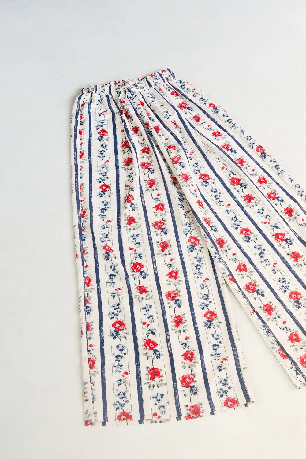 ストライプ×花柄ワイドパンツ – LILA & CITTA ONLINE SHOP ストライプ×花柄ワイドパンツ – LILA & CITTA ONLINE SHOP