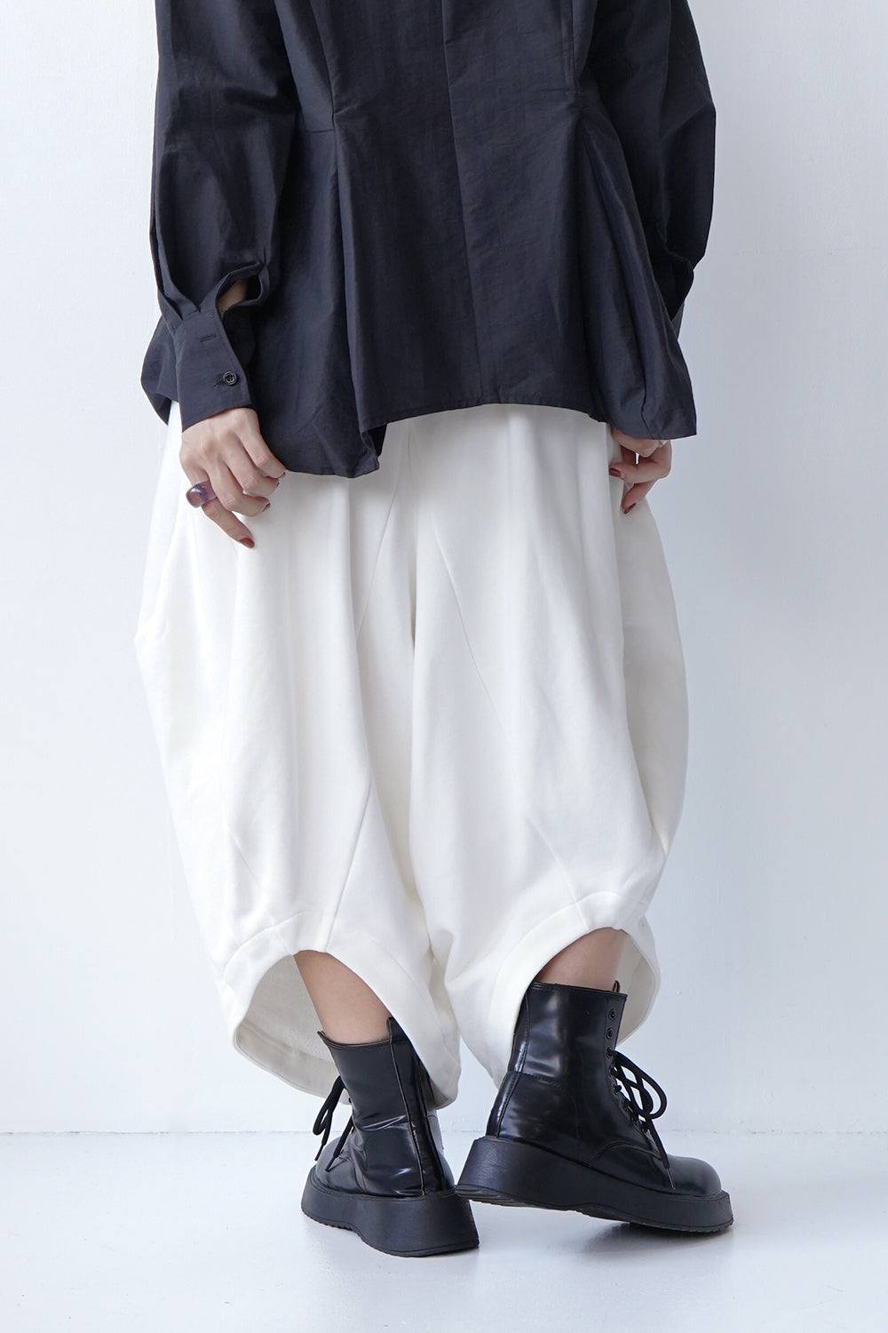 ラウンド切替裏毛サルエルパンツ – LILA & CITTA ONLINE SHOP