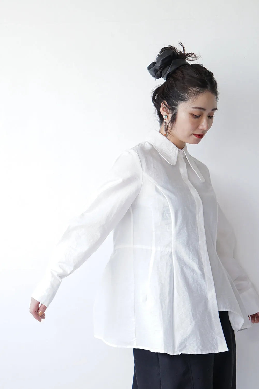 アシメカラーアシメヘムパネルラインシャツ