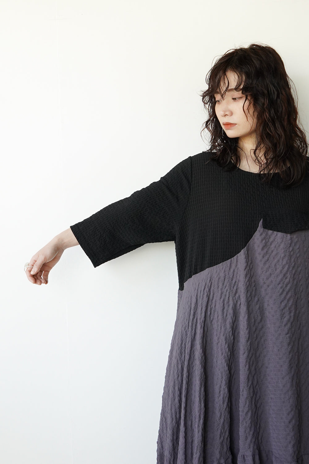 エンボスバイカラーワンピース – LILA & CITTA ONLINE SHOP
