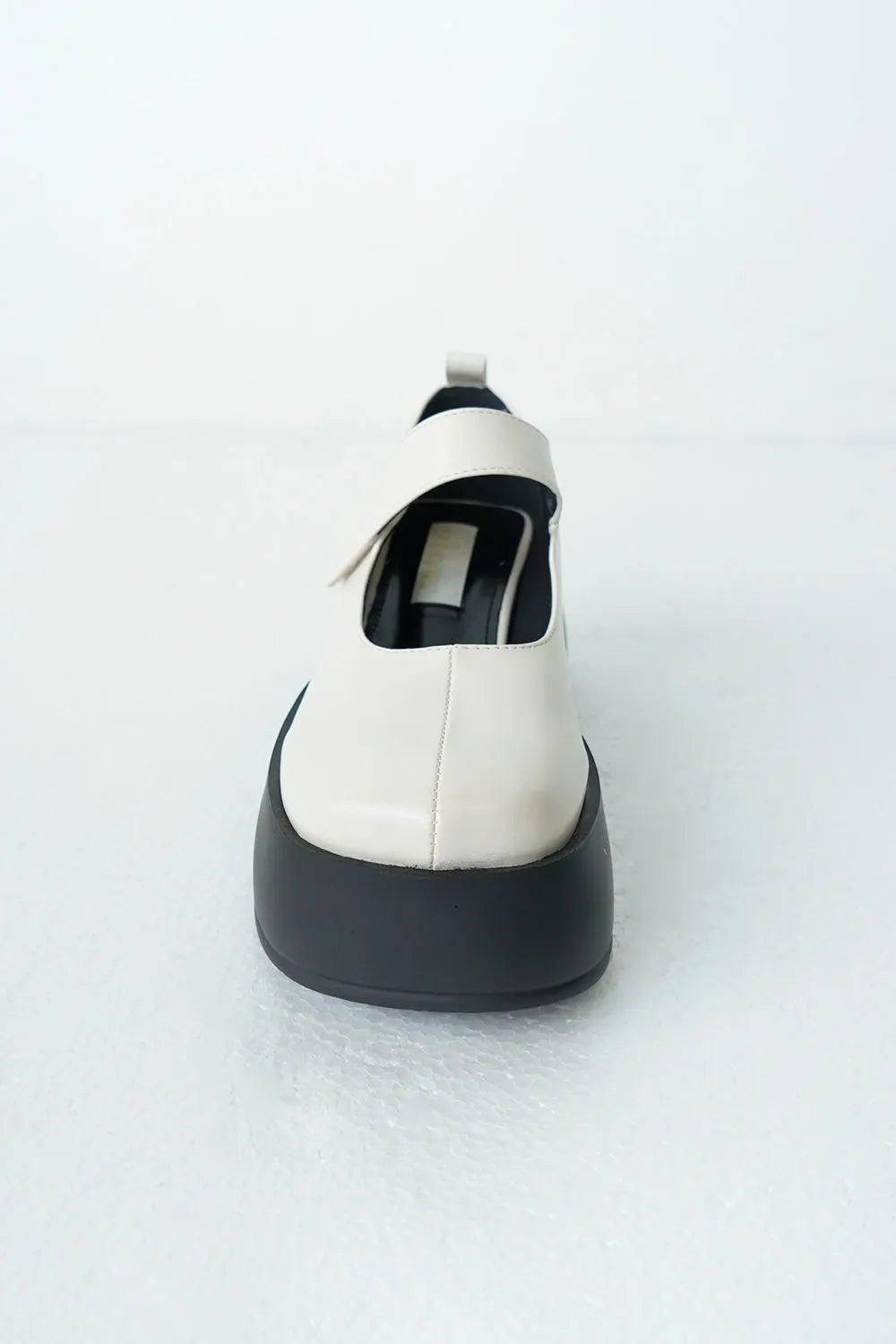 厚底ストラップローファー