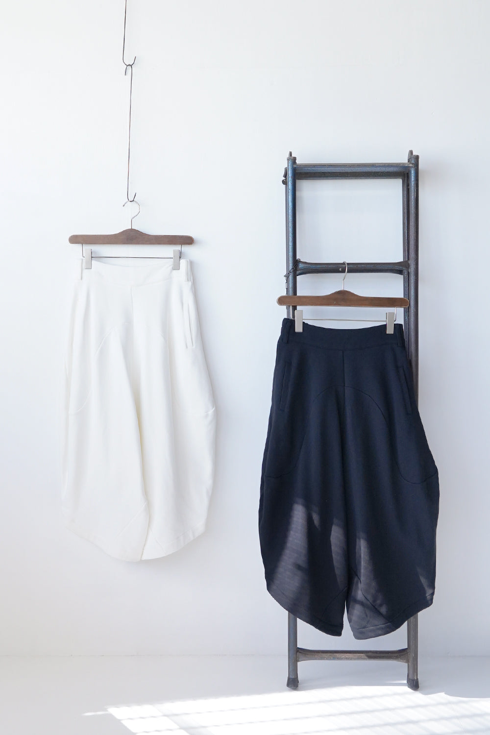 ラウンド切替裏毛サルエルパンツ – LILA & CITTA ONLINE SHOP