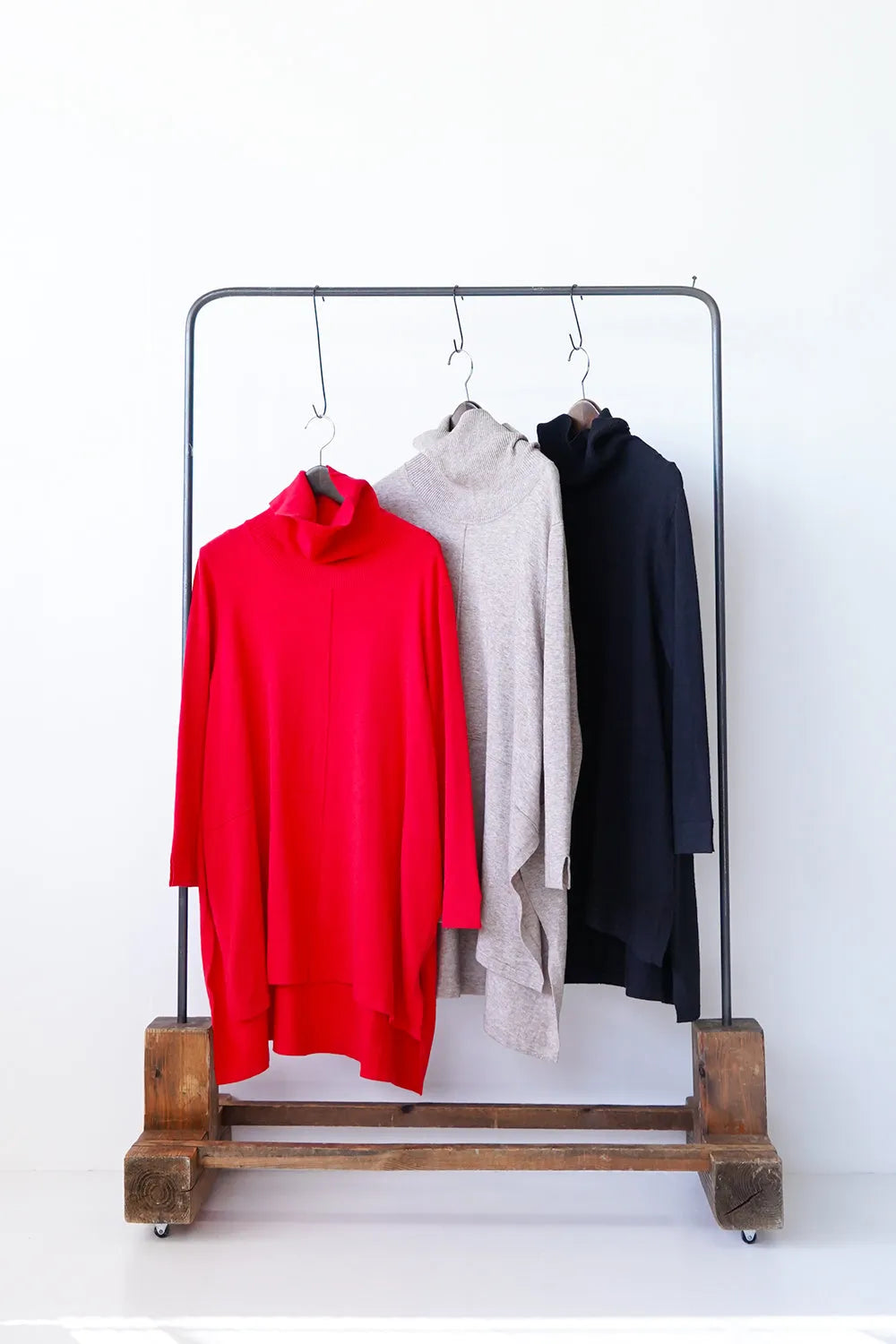 タートルチュニックニット