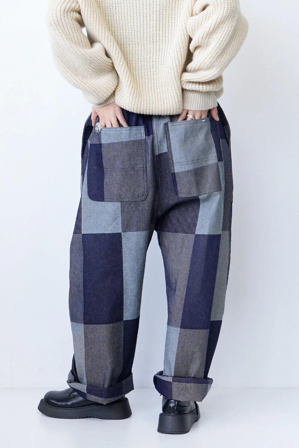パッチワーク風デニムパンツ