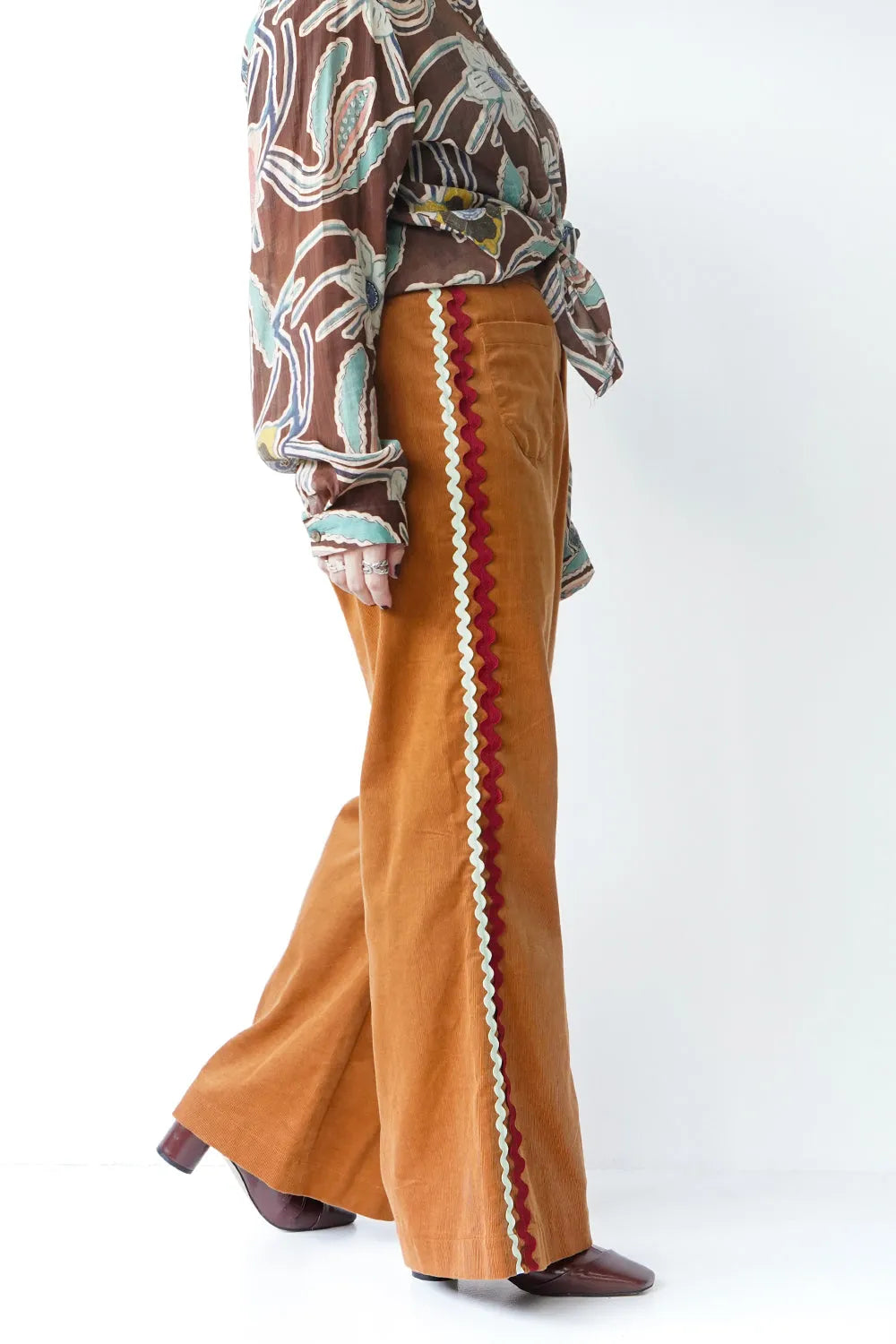 【LILA n’ citta】リックラックコーデュロイパンツ