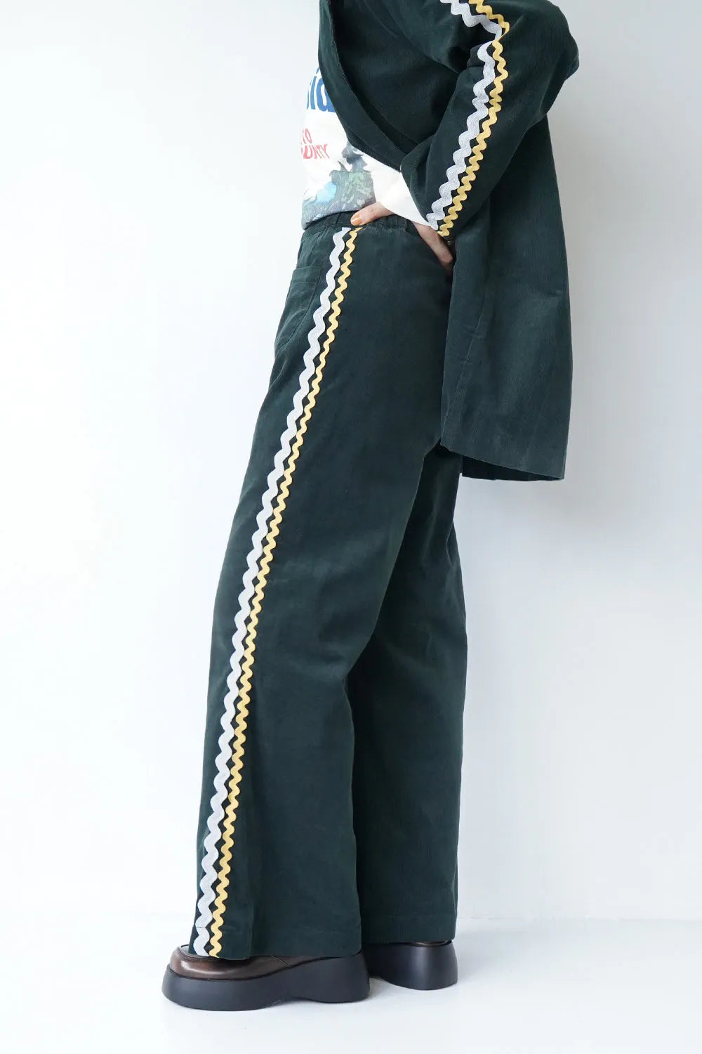 【LILA n’ citta】リックラックコーデュロイパンツ