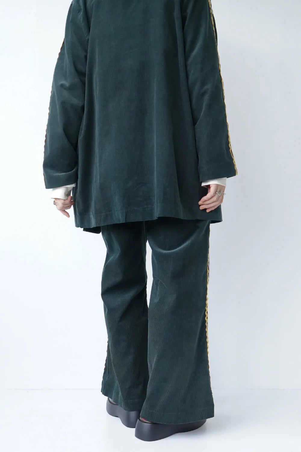 【LILA n’ citta】リックラックコーデュロイパンツ