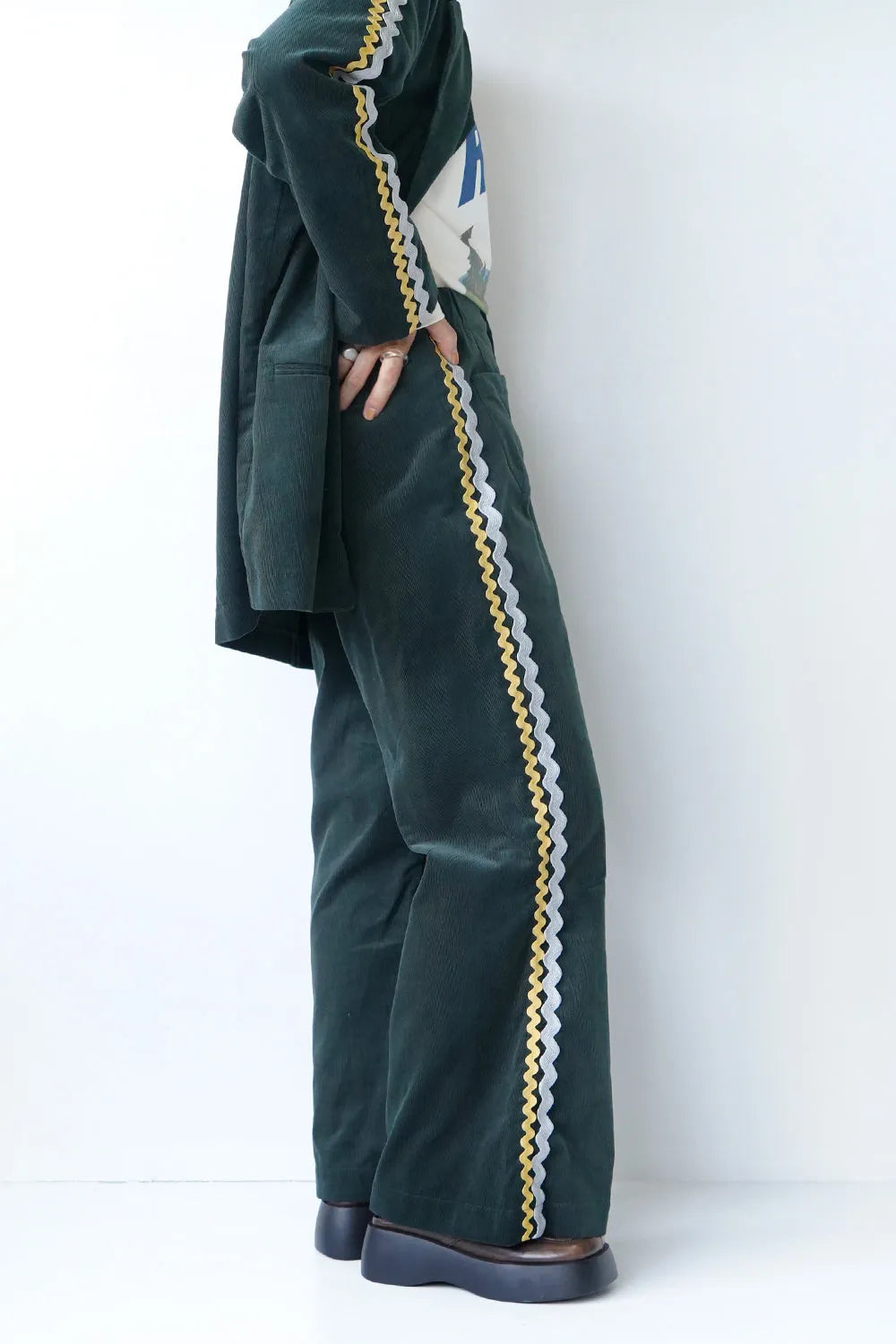 【LILA n’ citta】リックラックコーデュロイパンツ