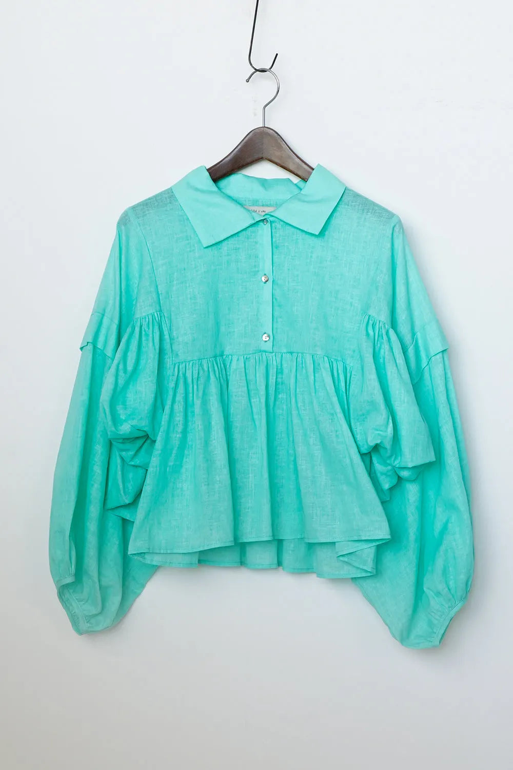 【LILA n' citta】ギャザー袖プルオーバー