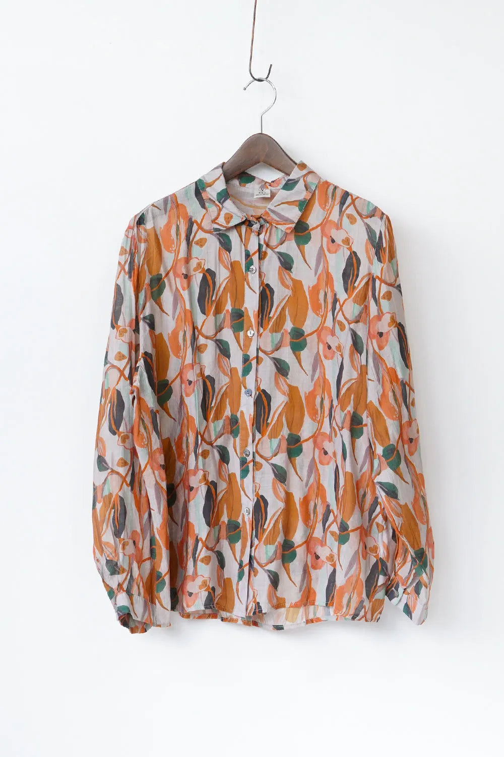 リーフ柄シャツ