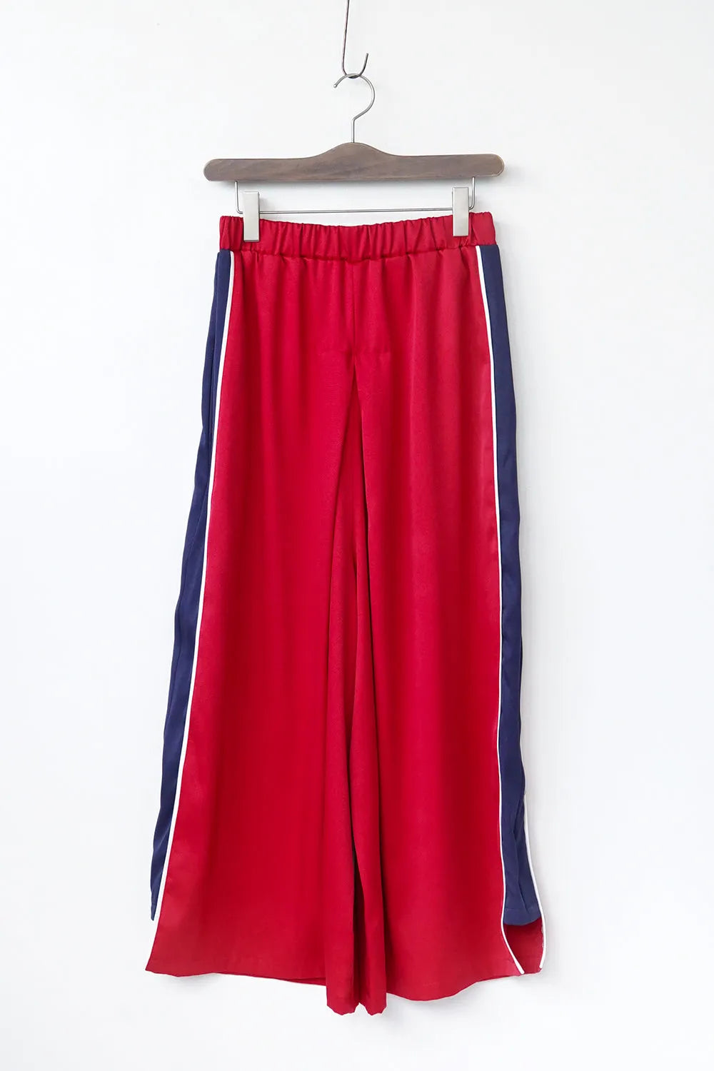 【LILA n’ citta】サイド配色トラックパンツ