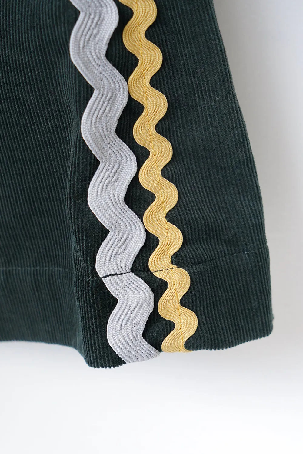 【LILA n’ citta】リックラックコーデュロイパンツ