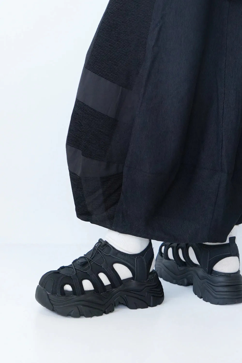 スニーカーサンダル