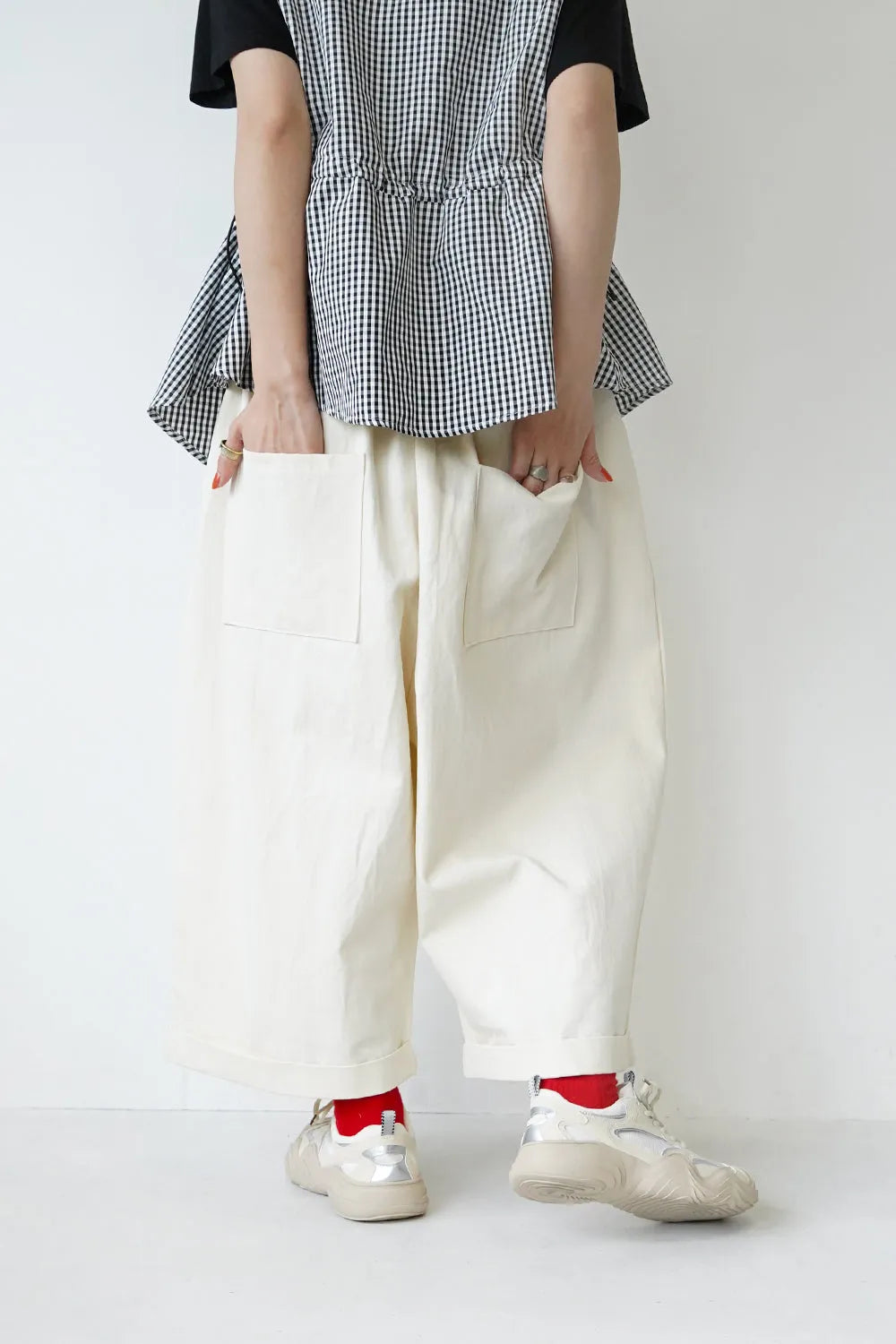 カラータックワイドパンツ