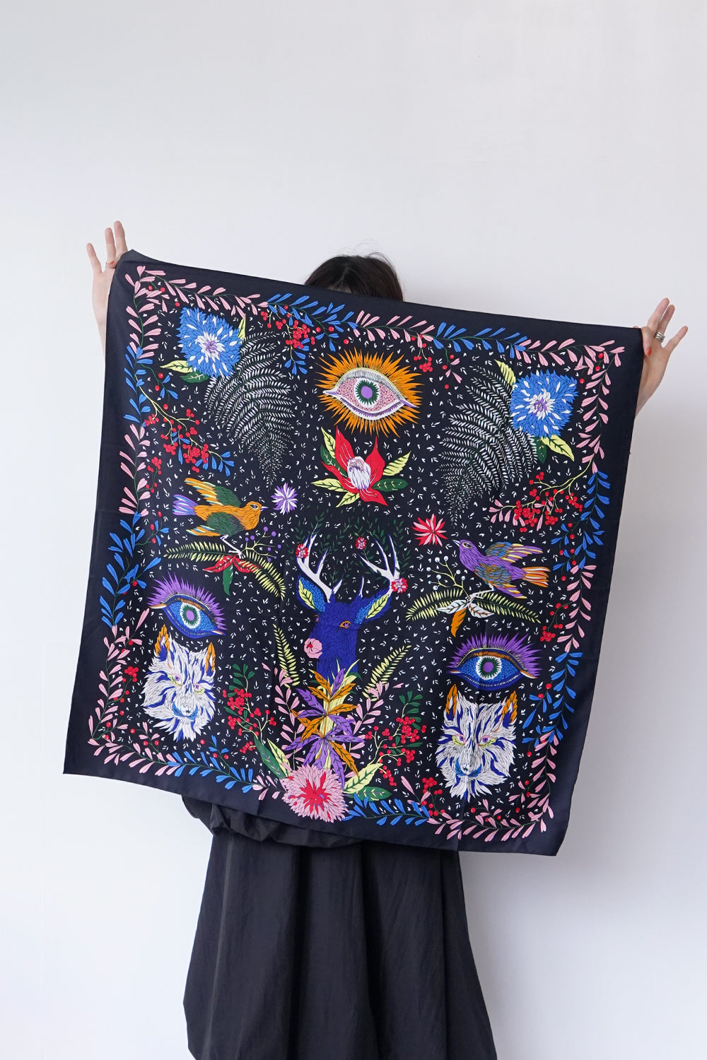 アニマルボタニカルモチーフスカーフ – LILA & CITTA ONLINE SHOP