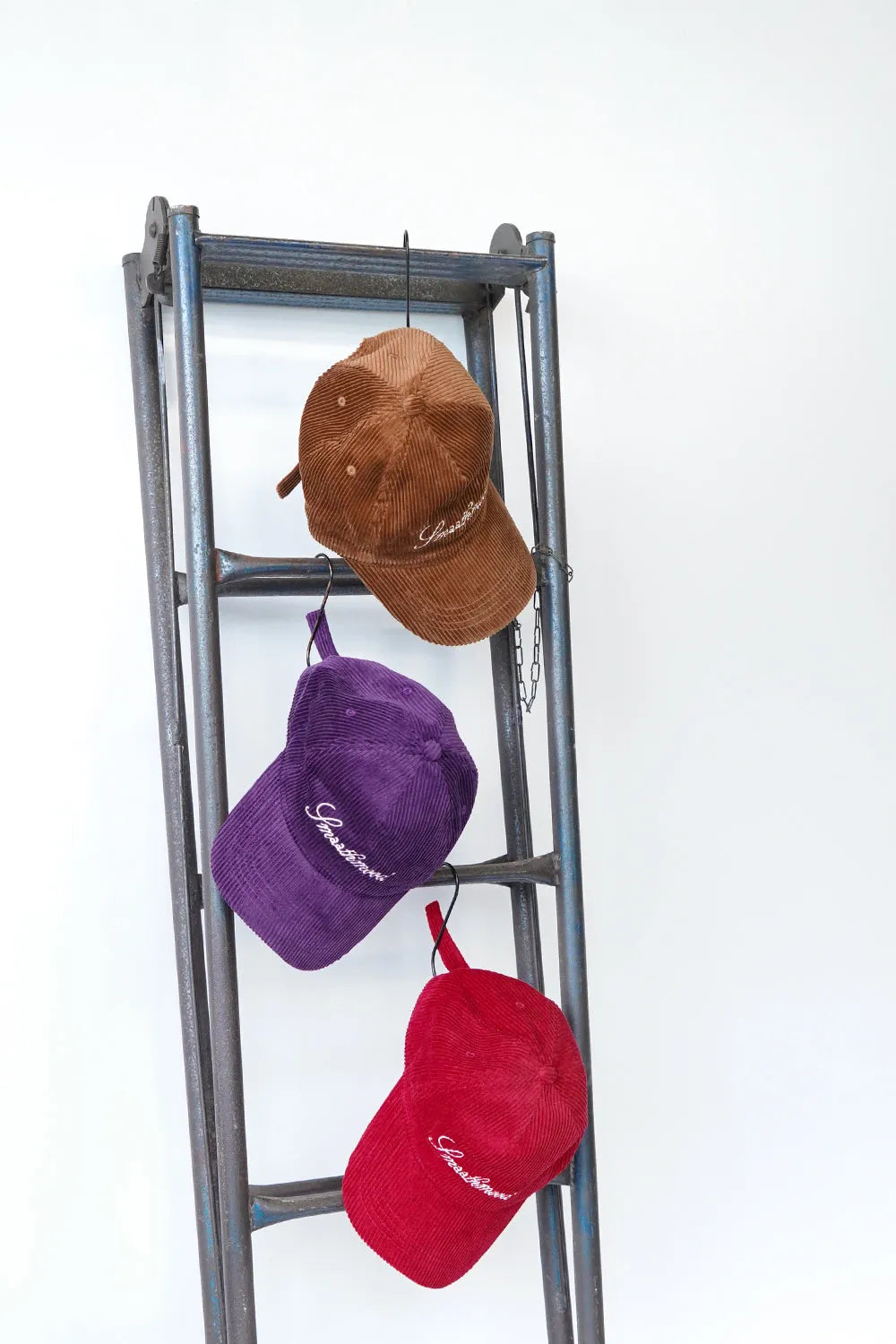 ロゴ入りコーデュロイボールキャップ