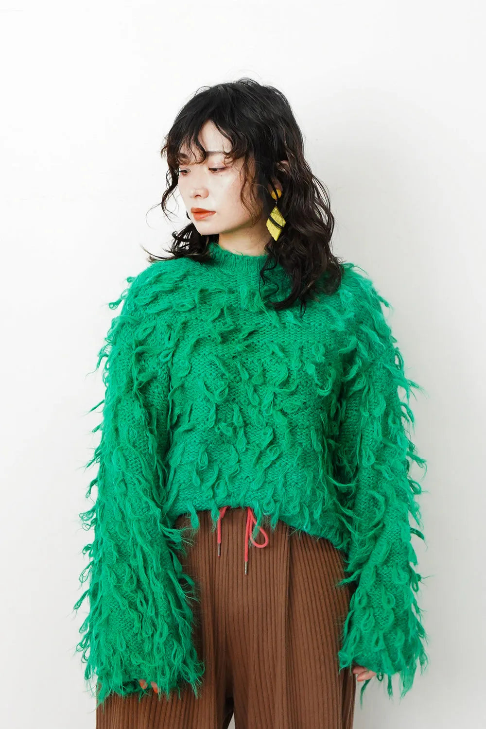 もけもけループハイネックニット