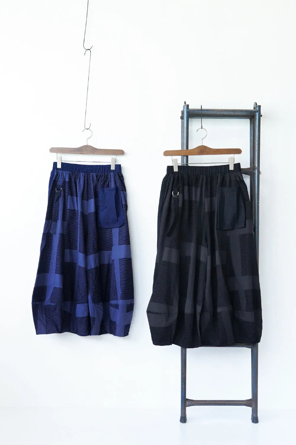 ベルトデザイン 格子柄バルーンパンツ