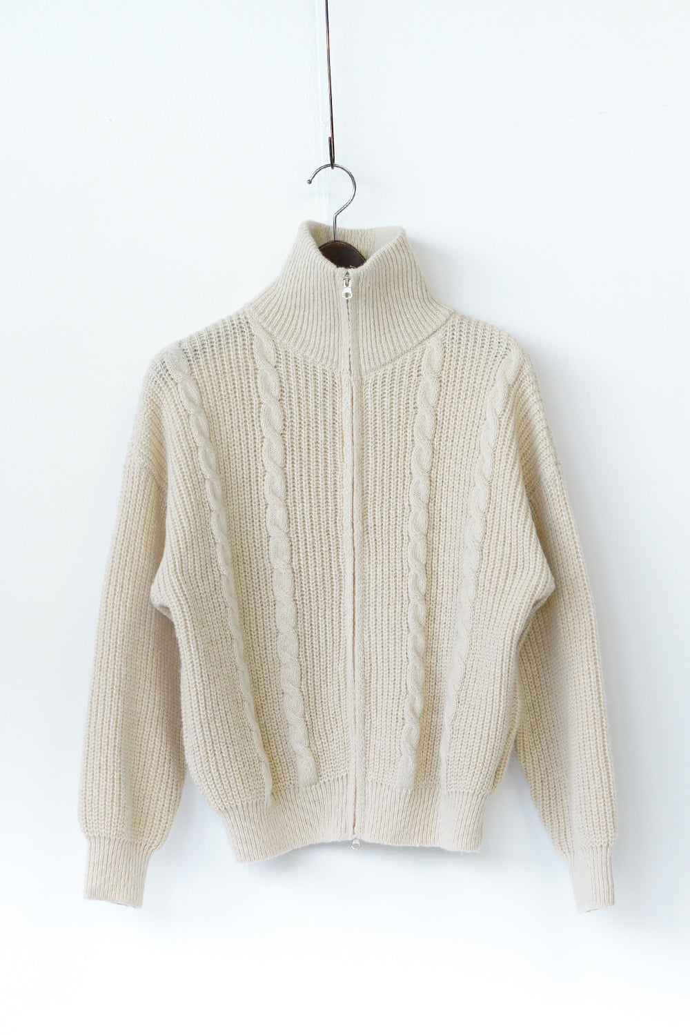 ジップアップハイネックニット – LILA & CITTA ONLINE SHOP