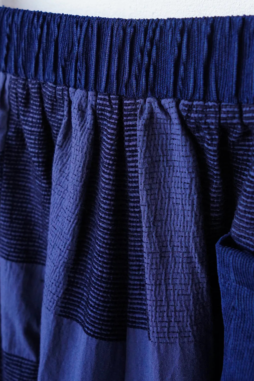 ベルトデザイン 格子柄バルーンパンツ